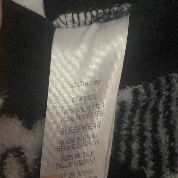 Women’s Disney Mickey & Minnie Plush Pajama Pants - Picture 4 of 5